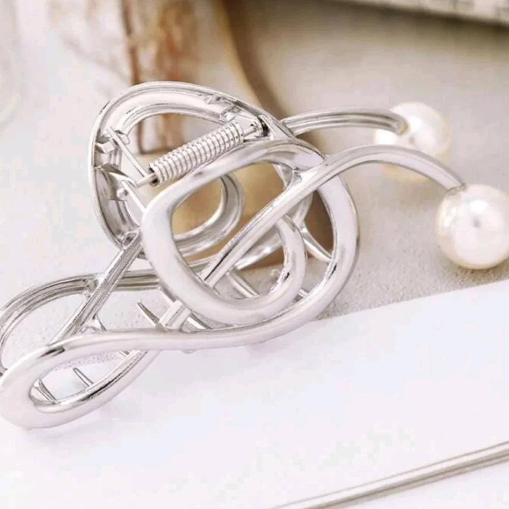 Music note decor metal hair clip (silver) - Picture 4 of 5